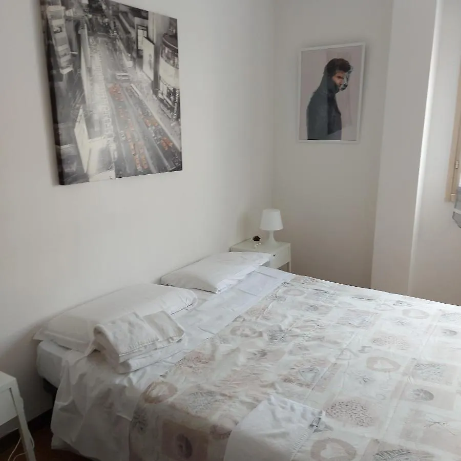 Guest house Fare Bnb - Room Pappagnocca Reggio Emilia Italy