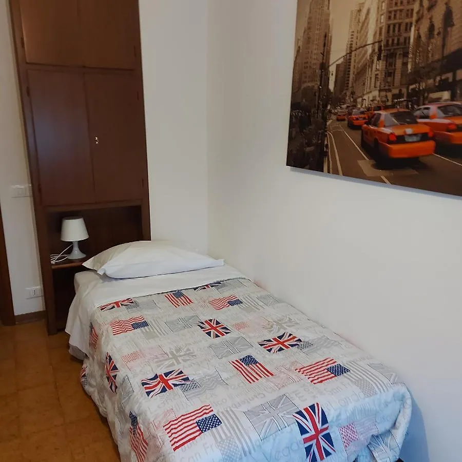 Guest house Fare Bnb - Room Pappagnocca Reggio Emilia